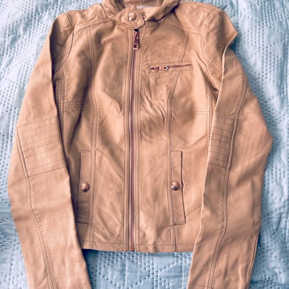 Beige Guess leather jacket - Picture 2 of 6